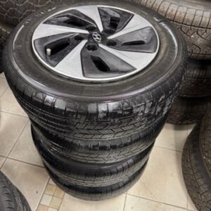 15” ALLOY WHEEL WITH HYUNDAI HUBCAPS – SET OF 4